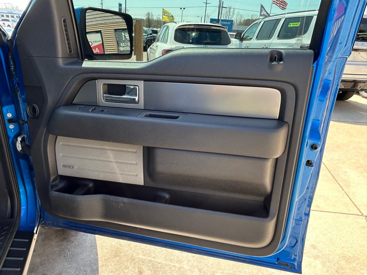 Ford F-150 SVT Raptor SuperCrew 5.5-ft. Bed 4WD 2014