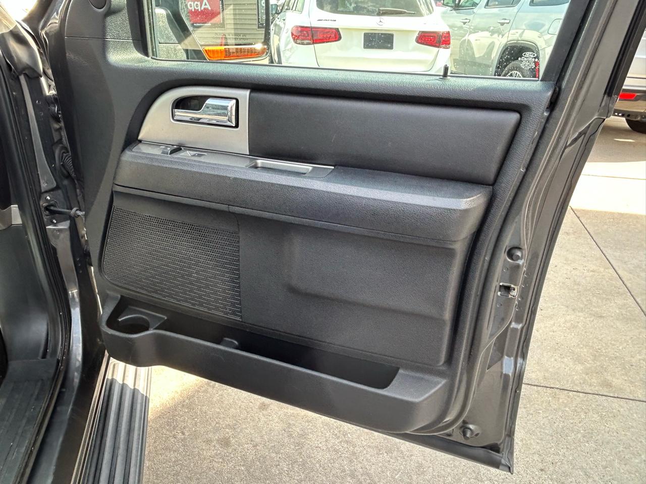 Ford Expedition EL XLT 2WD 2015