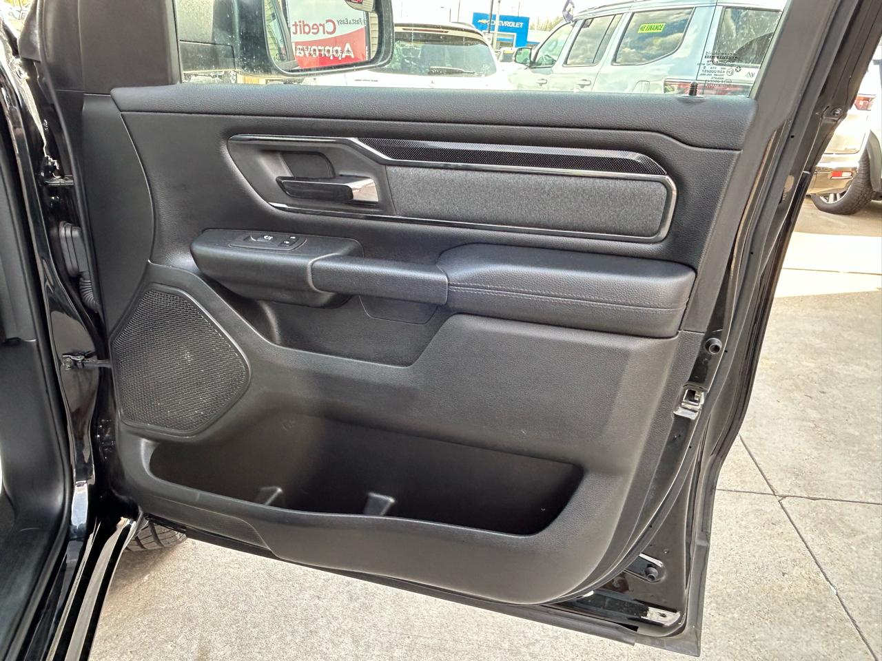 RAM 1500 Big Horn Crew Cab SWB 4WD 2020