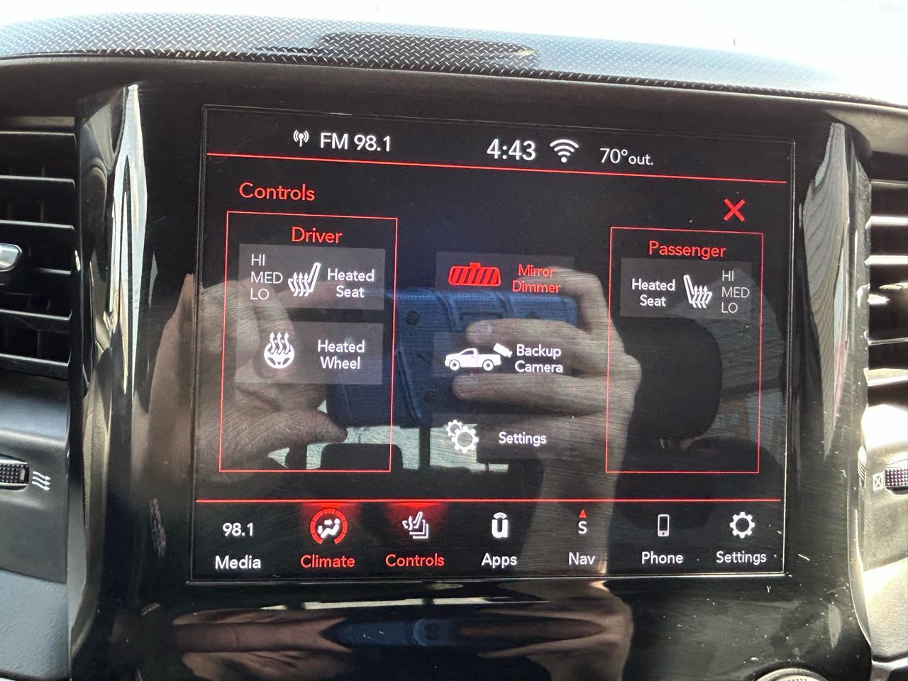 RAM 1500 Big Horn Crew Cab SWB 4WD 2020