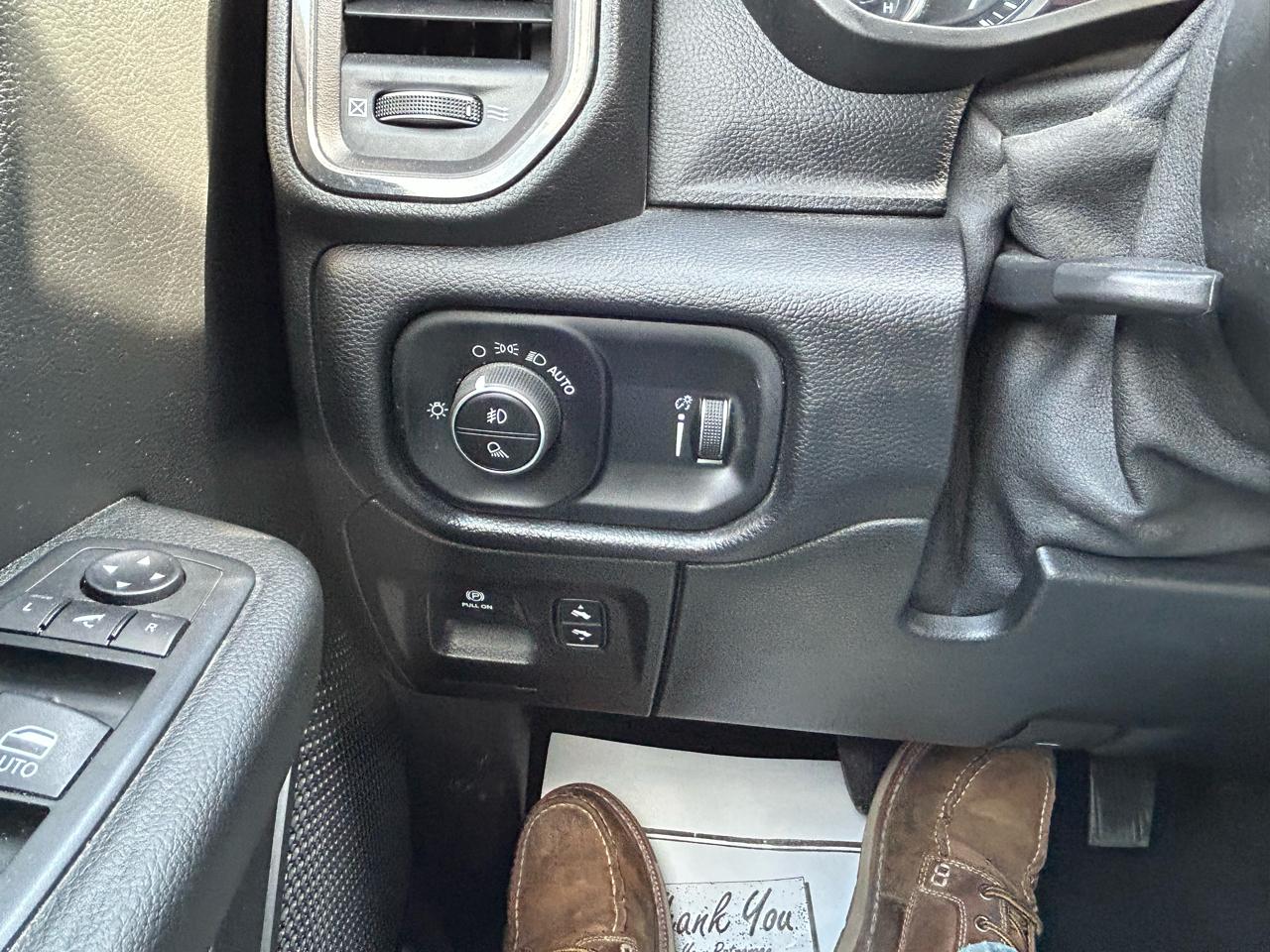 RAM 1500 Big Horn Crew Cab SWB 4WD 2020