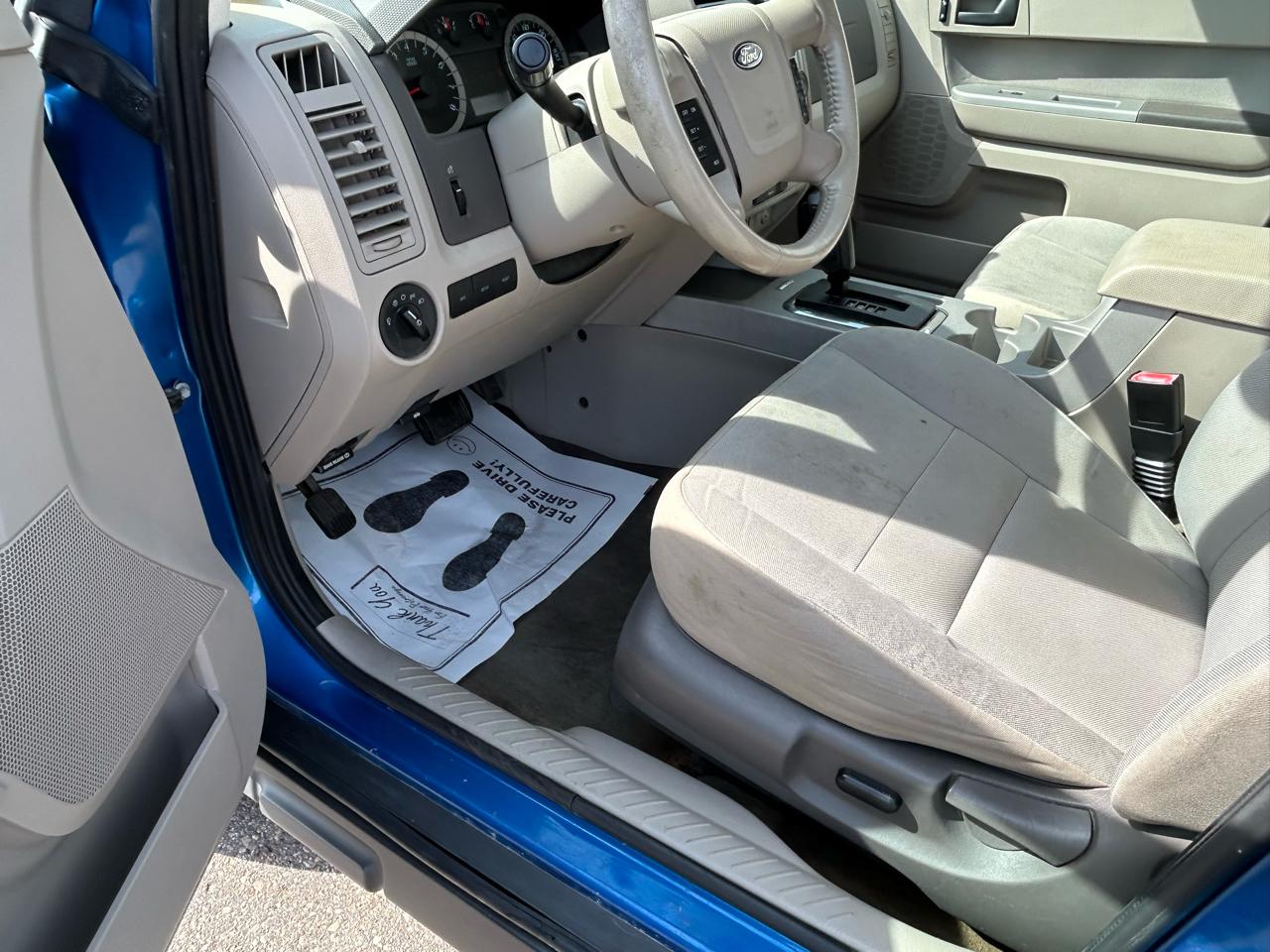 Ford Escape XLT FWD 2011