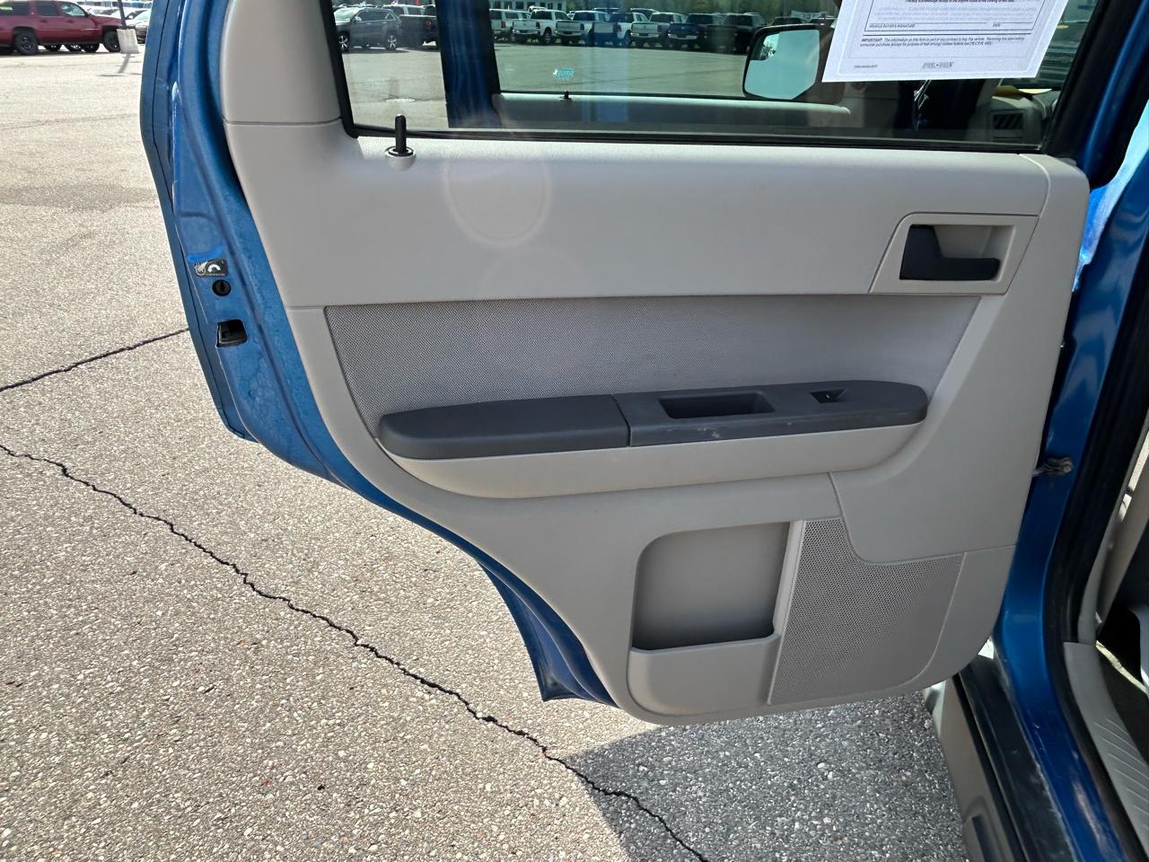 Ford Escape XLT FWD 2011