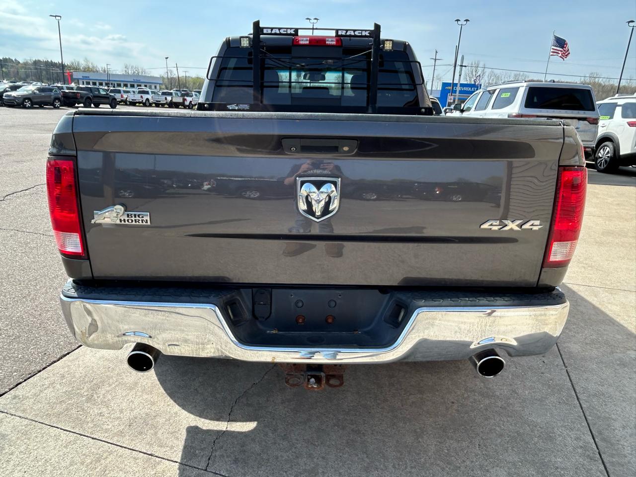 RAM 1500 SLT Crew Cab LWB 4WD 2016