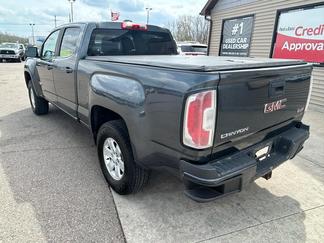 GMC Canyon SLE Crew Cab 4WD Short Box 2015