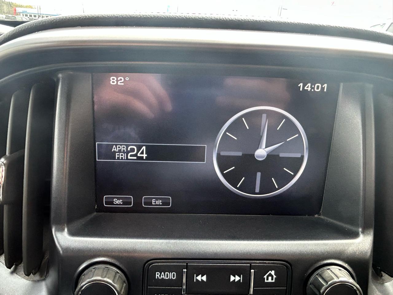 GMC Canyon SLE Crew Cab 4WD Short Box 2015