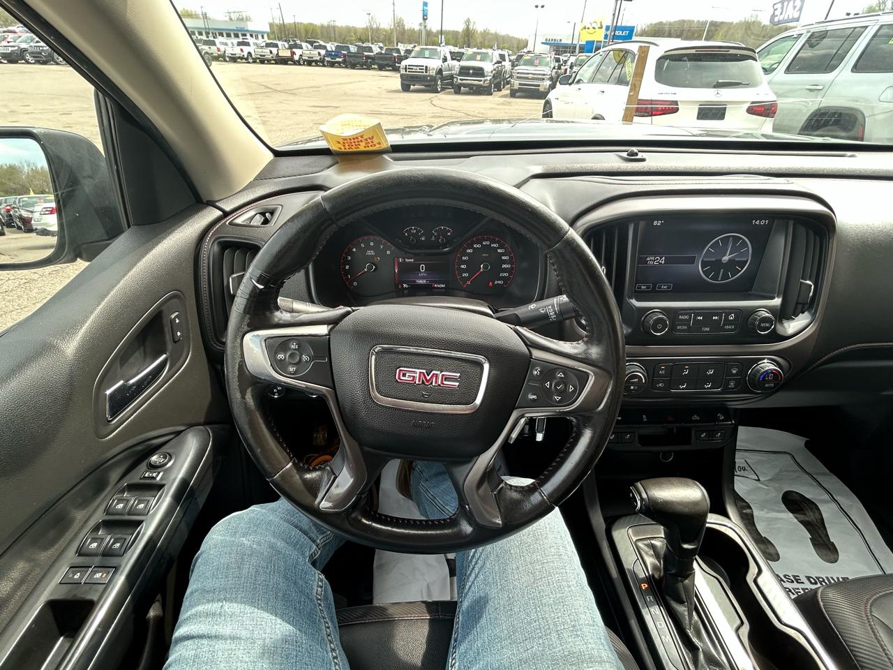 GMC Canyon SLE Crew Cab 4WD Short Box 2015