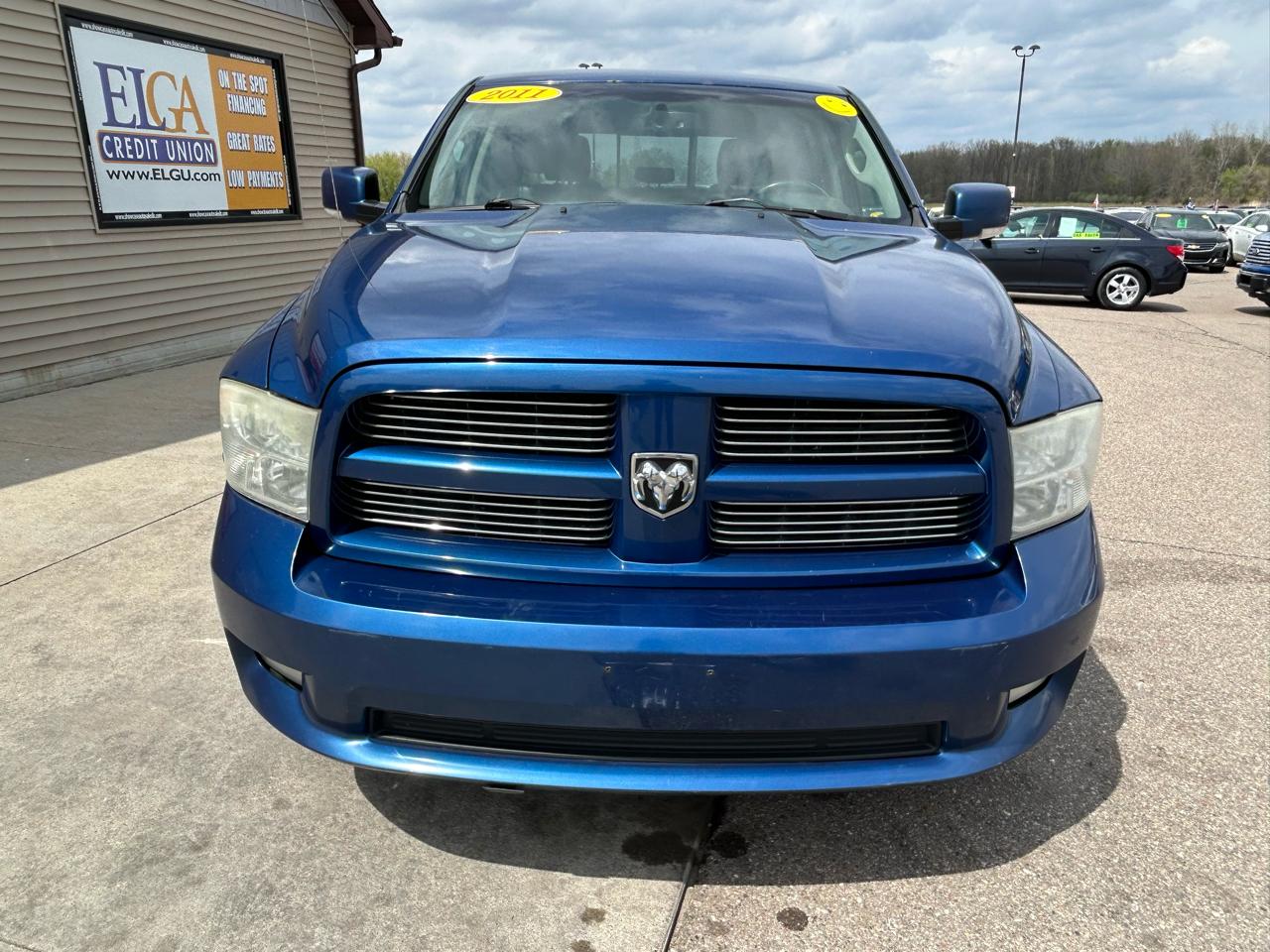 RAM 1500 Sport Crew Cab 4WD 2011
