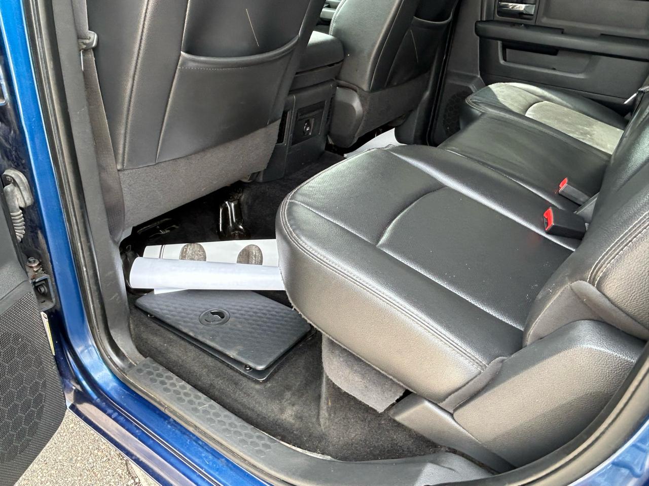 RAM 1500 Sport Crew Cab 4WD 2011