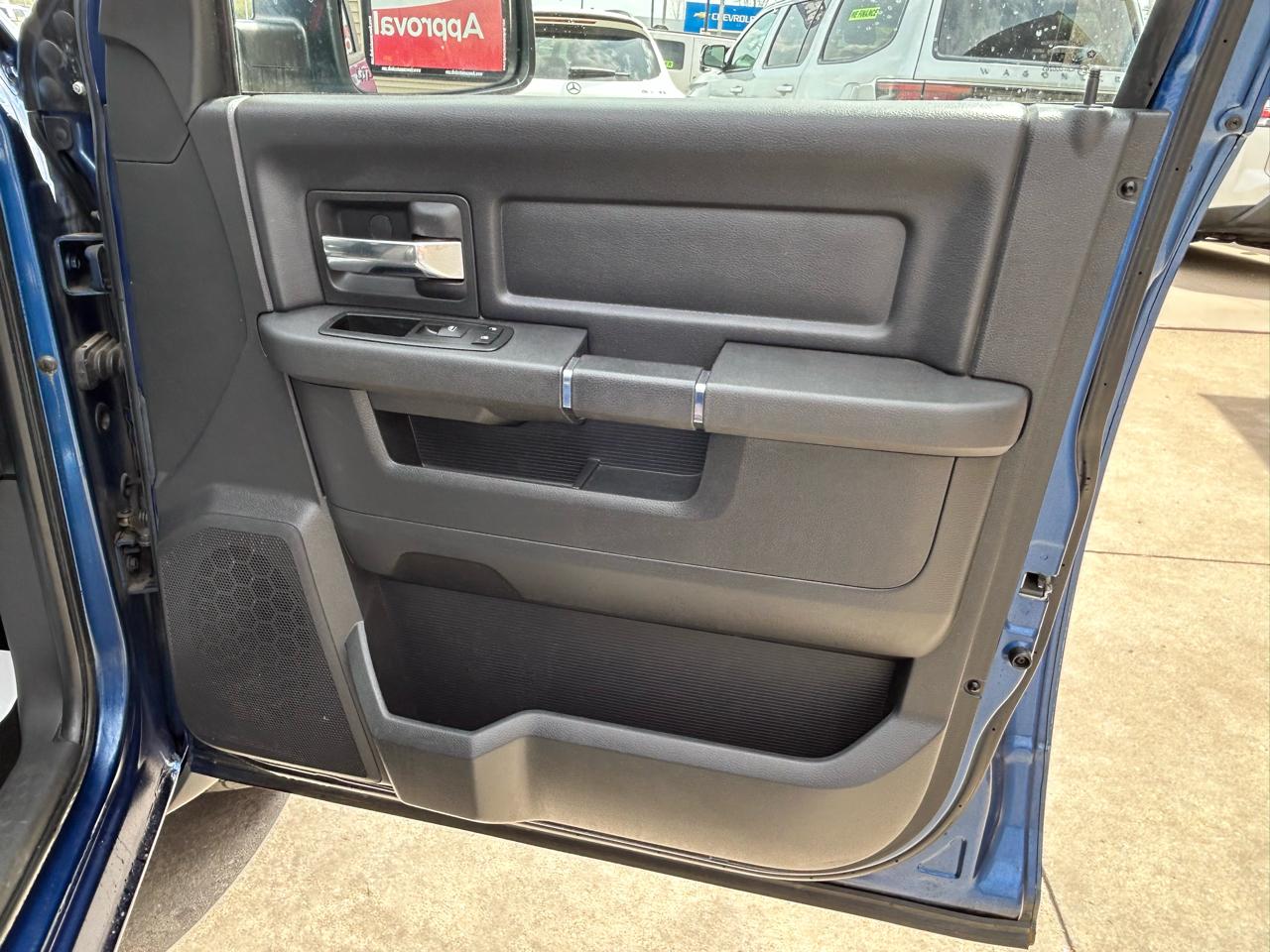 RAM 1500 Sport Crew Cab 4WD 2011