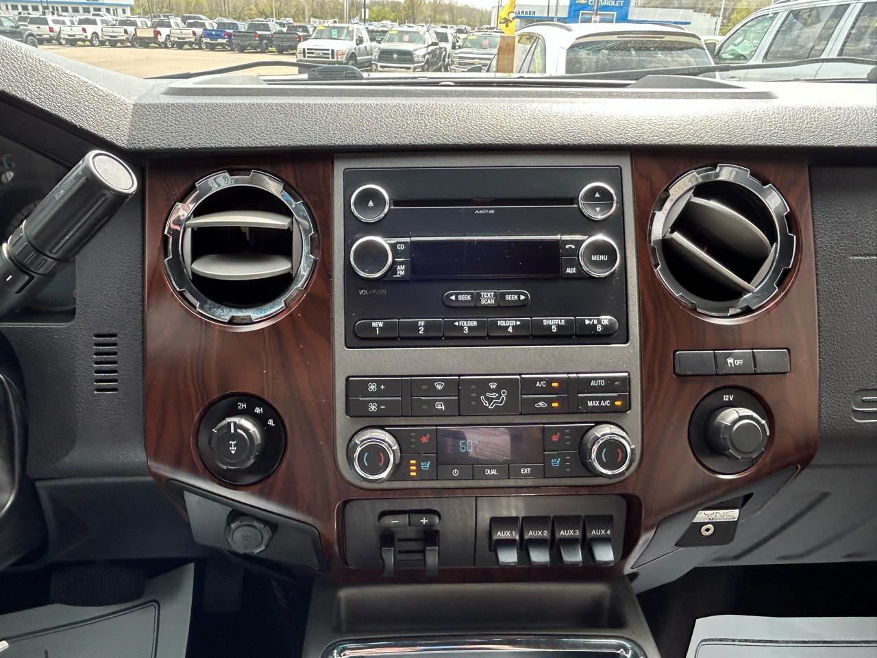 Ford F-250 SD XLT Crew Cab Long Bed 4WD 2014