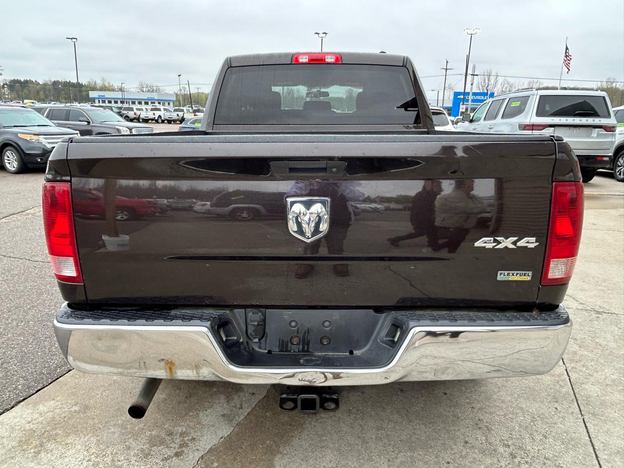 RAM 1500 SLT Quad Cab 4WD 2011