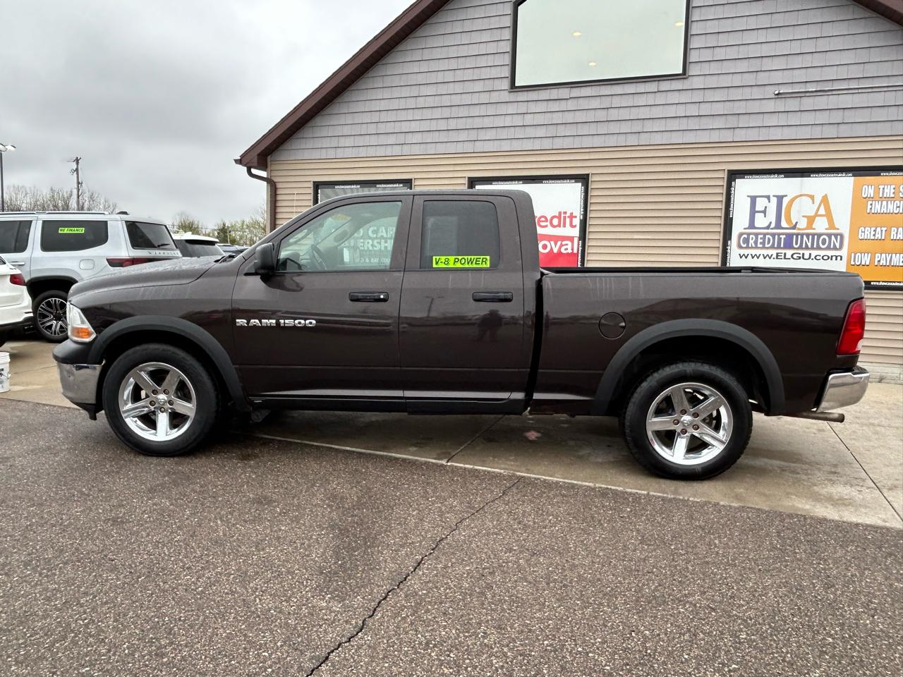 RAM 1500 SLT Quad Cab 4WD 2011
