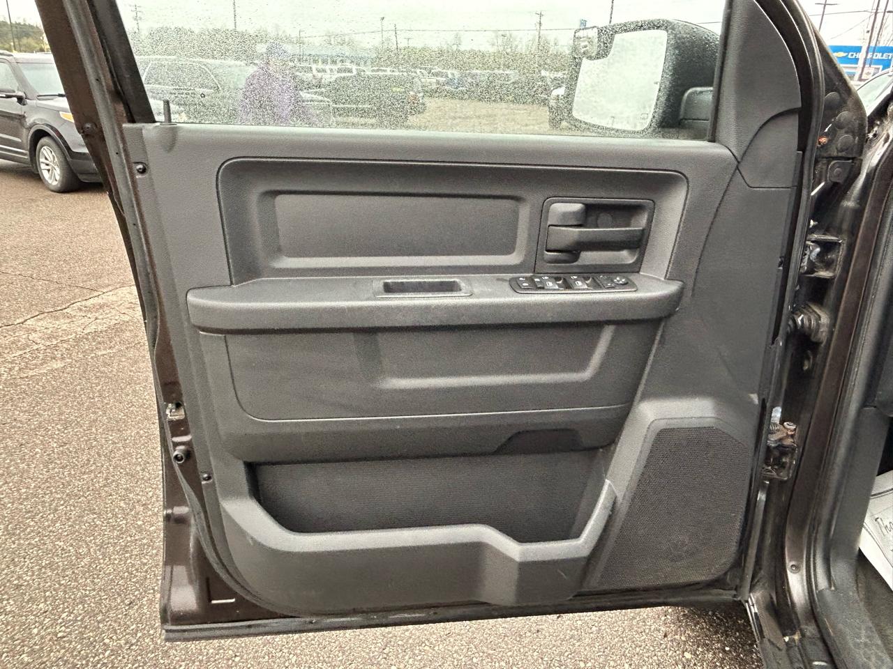 RAM 1500 SLT Quad Cab 4WD 2011