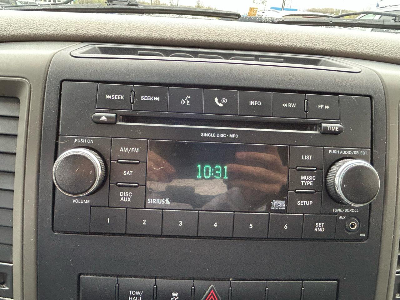 RAM 1500 SLT Quad Cab 4WD 2011