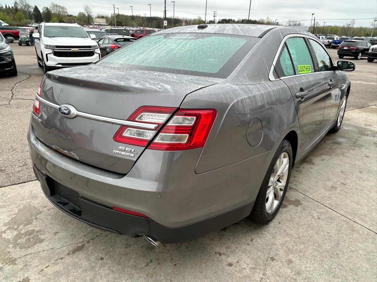 Ford Taurus SEL FWD 2014