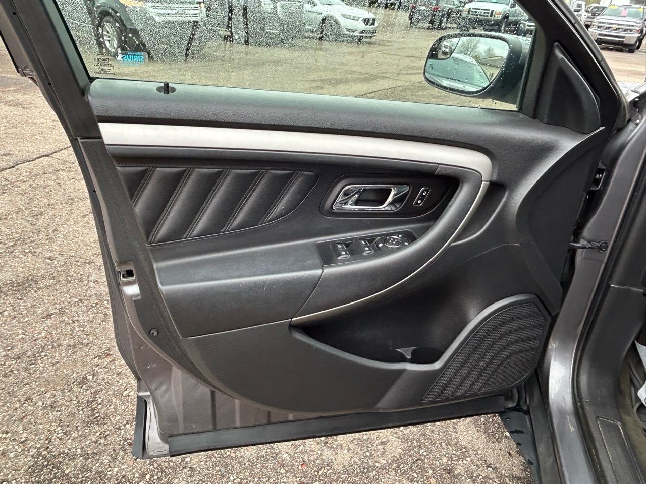 Ford Taurus SEL FWD 2014