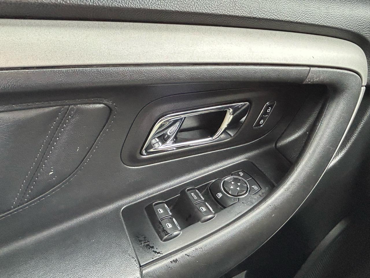 Ford Taurus SEL FWD 2014