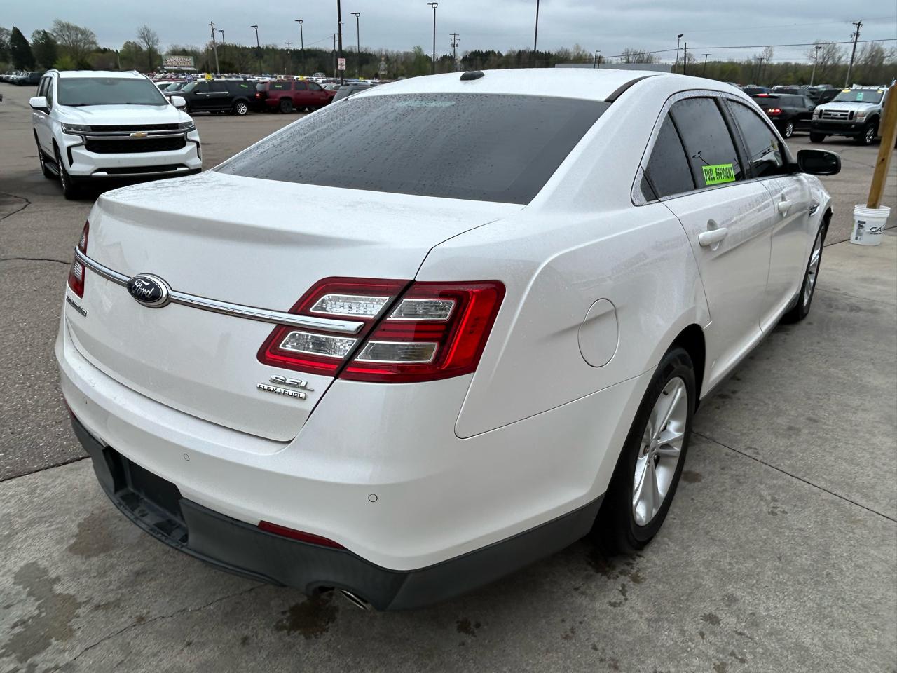 Ford Taurus SEL FWD 2013