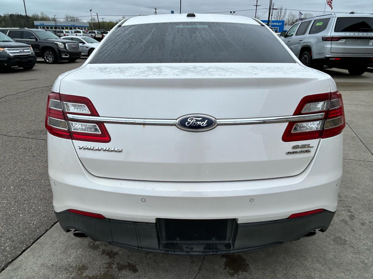Ford Taurus SEL FWD 2013