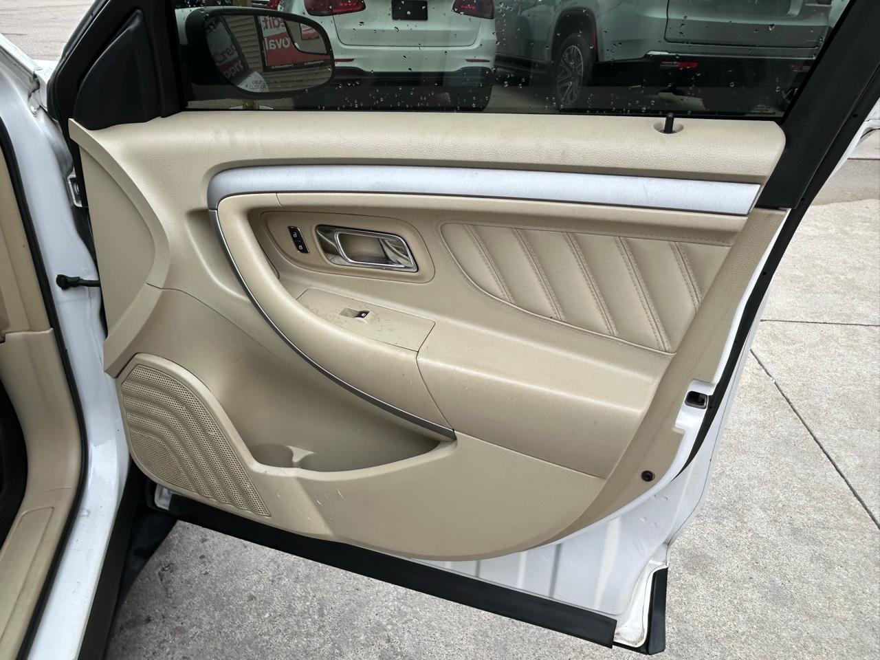 Ford Taurus SEL FWD 2013