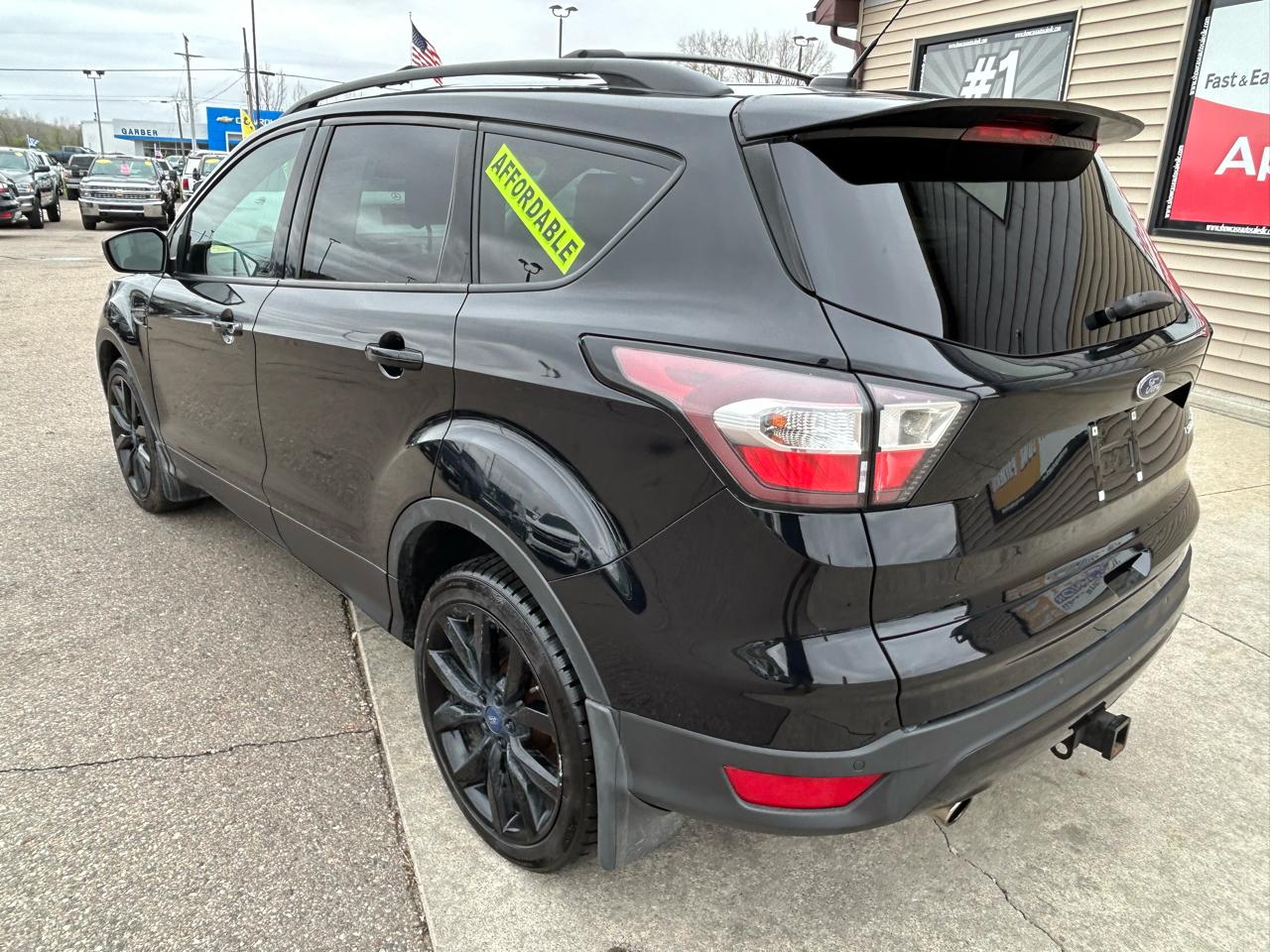 Ford Escape Titanium 4WD 2017