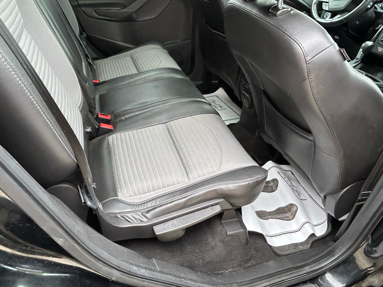 Ford Escape Titanium 4WD 2017