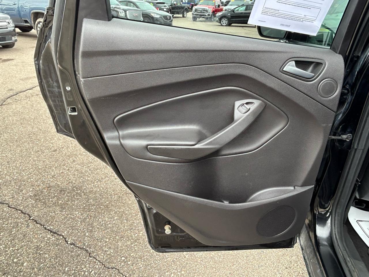 Ford Escape Titanium 4WD 2017
