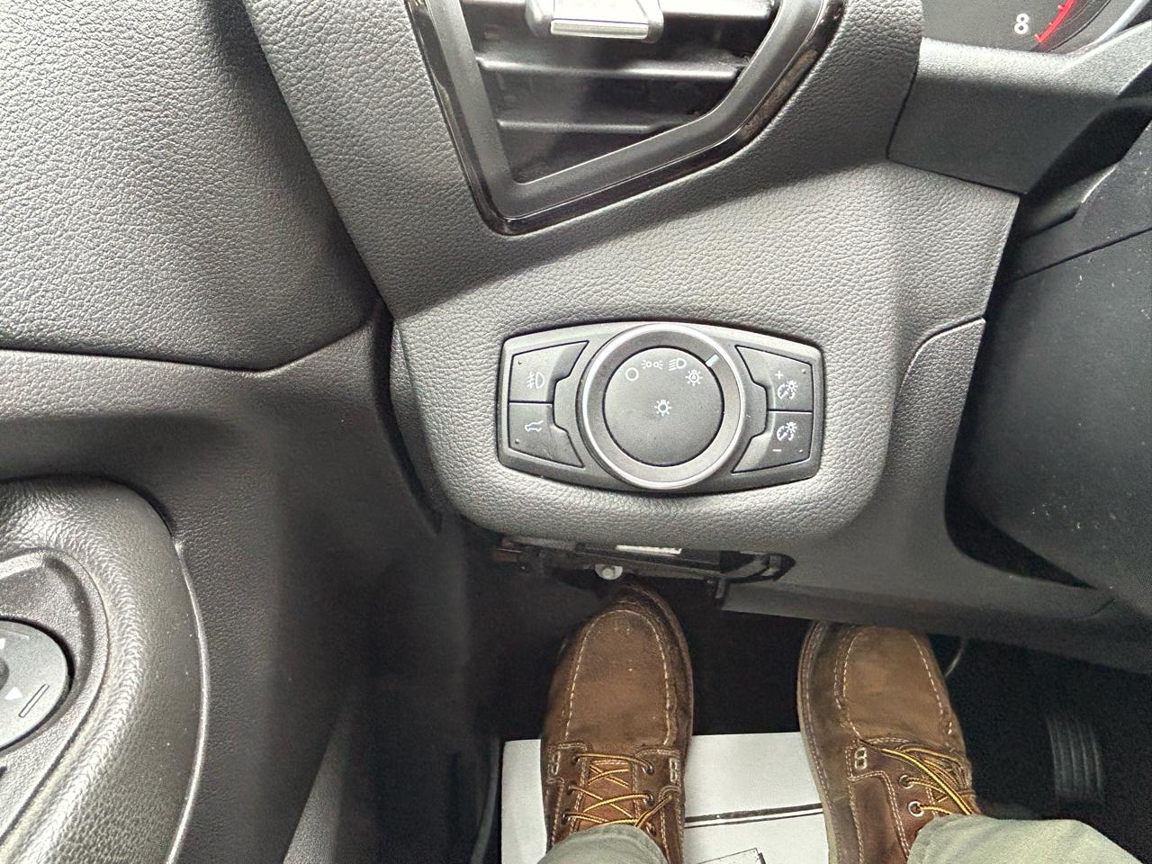 Ford Escape Titanium 4WD 2017
