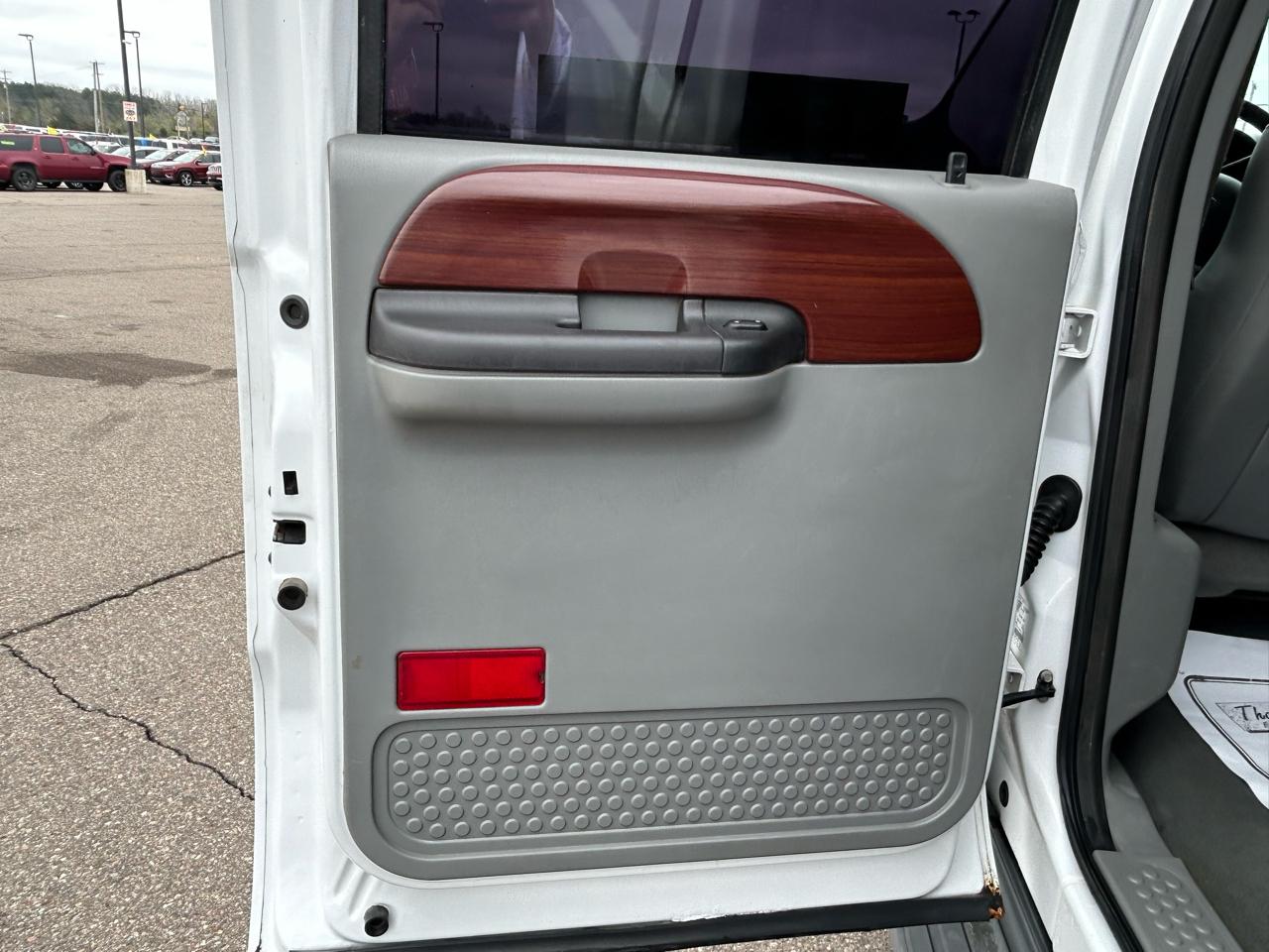 Ford F-350 SD XLT Crew Cab Long Bed 4WD 2006