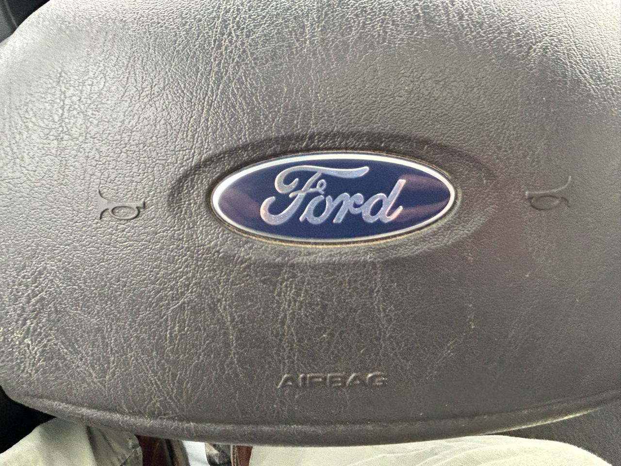 Ford F-350 SD XLT Crew Cab Long Bed 4WD 2006