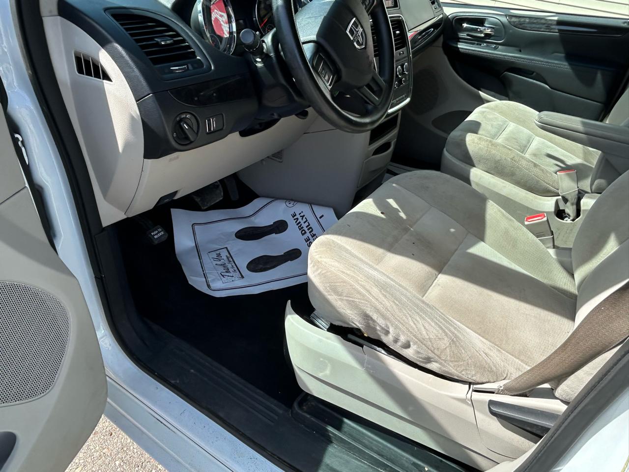 Dodge Grand Caravan SE 2015