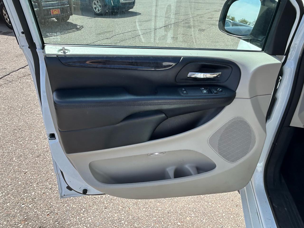 Dodge Grand Caravan SE 2015