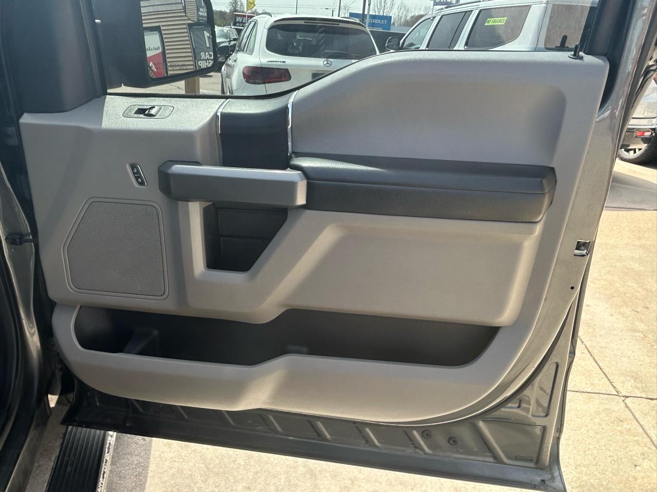 Ford F-150 Lariat SuperCrew 6.5-ft. Bed 4WD 2017