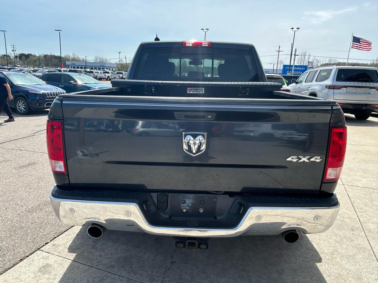 RAM 1500 SLT Crew Cab SWB 4WD 2014