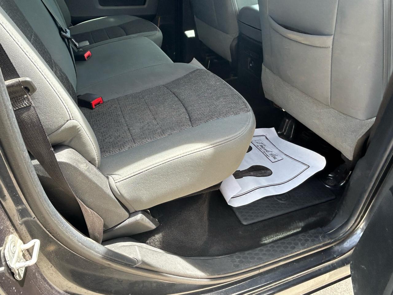 RAM 1500 SLT Crew Cab SWB 4WD 2014