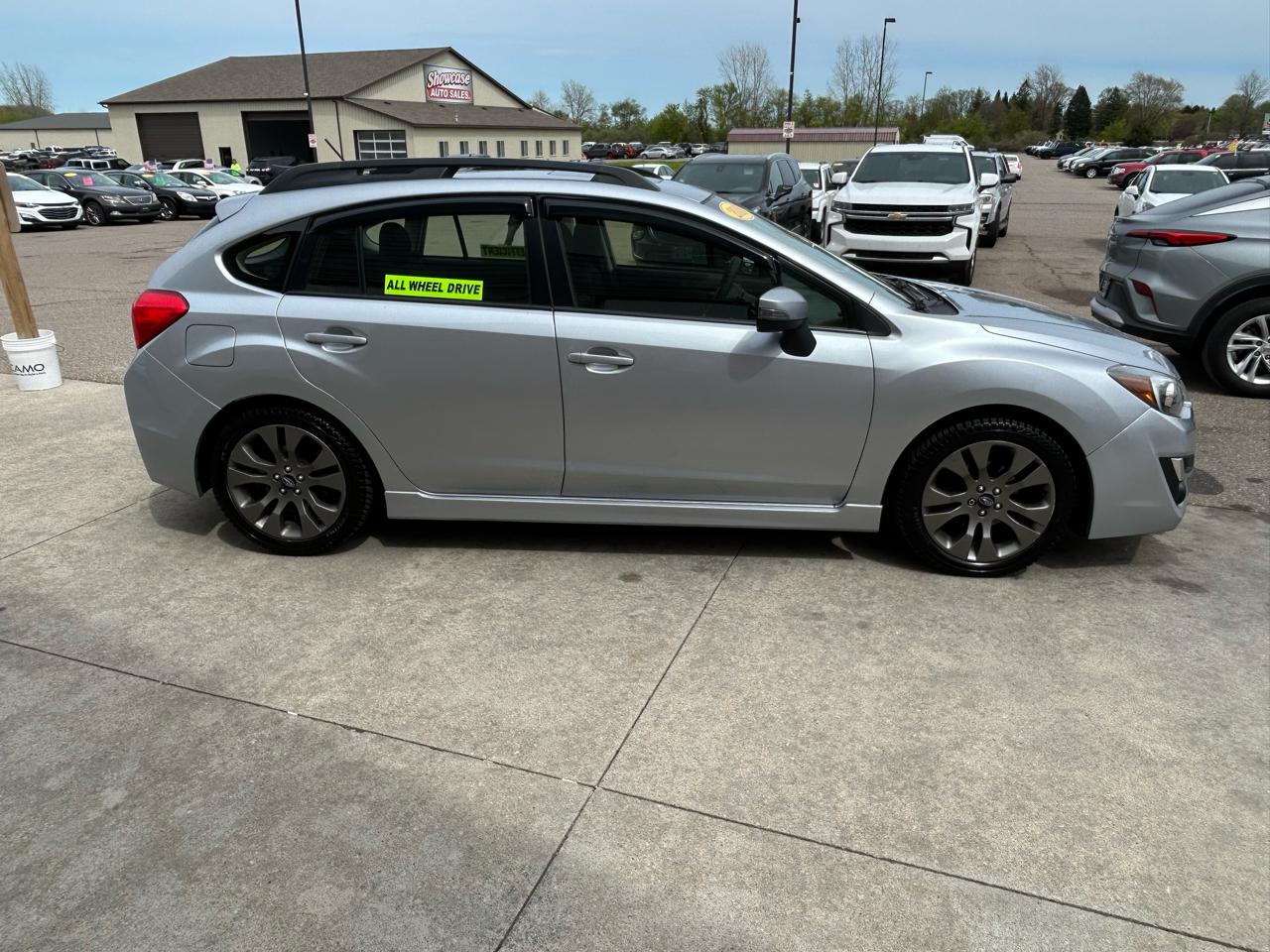 Subaru Impreza 2.0i Limited PZEV 5-Door 2016
