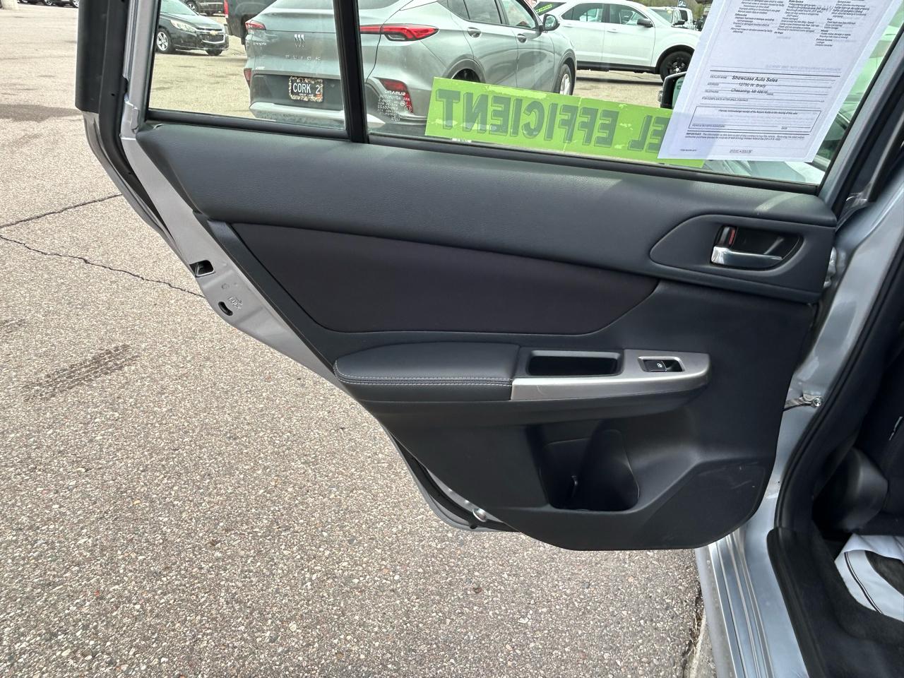 Subaru Impreza 2.0i Limited PZEV 5-Door 2016