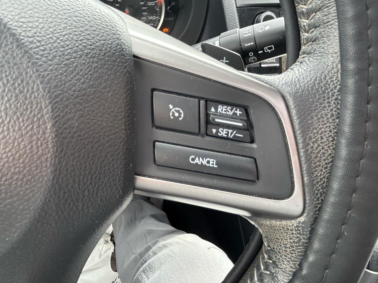 Subaru Impreza 2.0i Limited PZEV 5-Door 2016