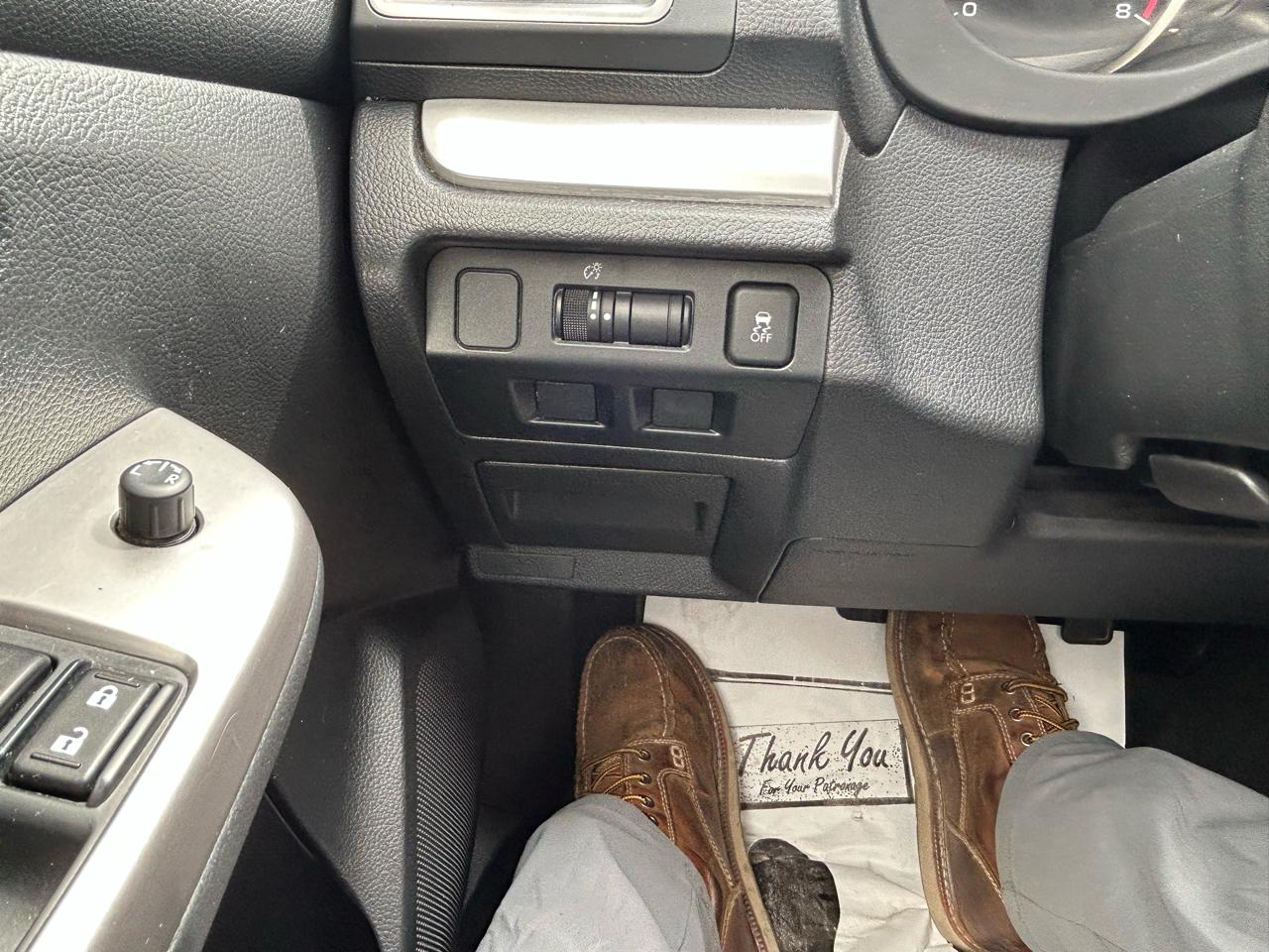 Subaru Impreza 2.0i Limited PZEV 5-Door 2016