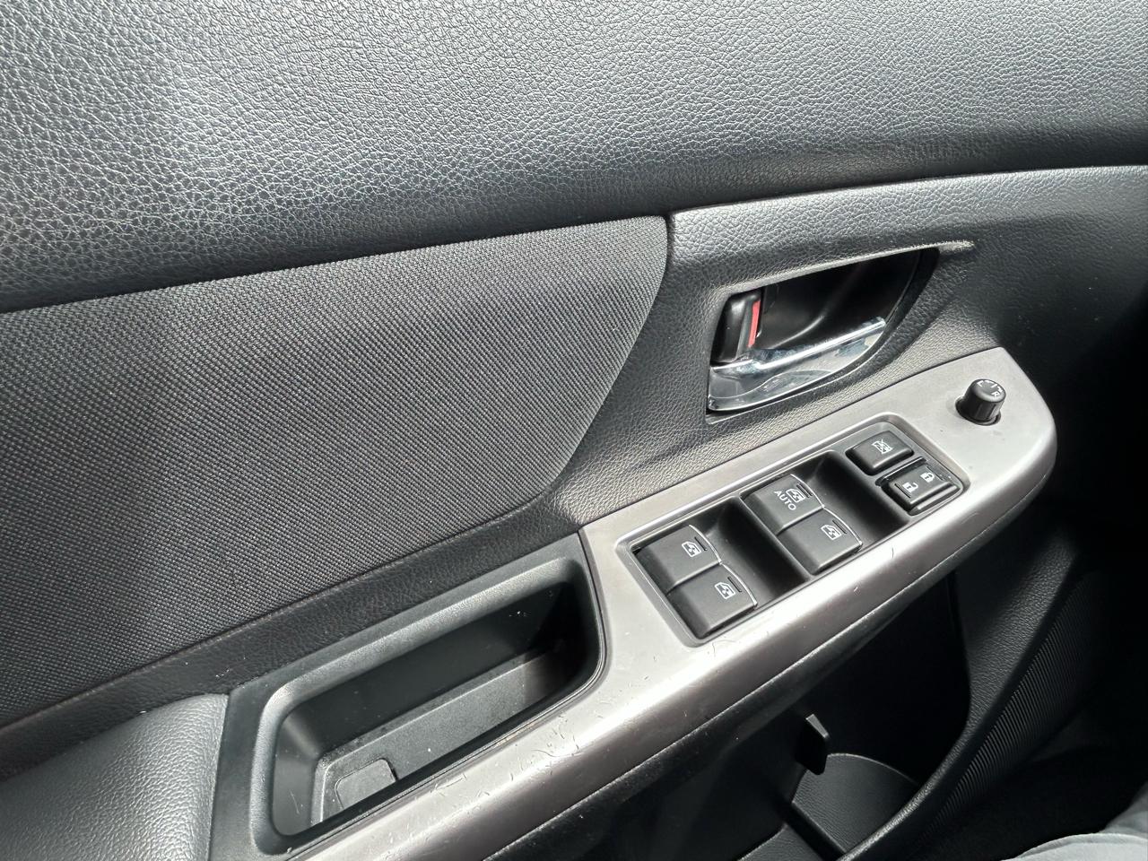 Subaru Impreza 2.0i Limited PZEV 5-Door 2016