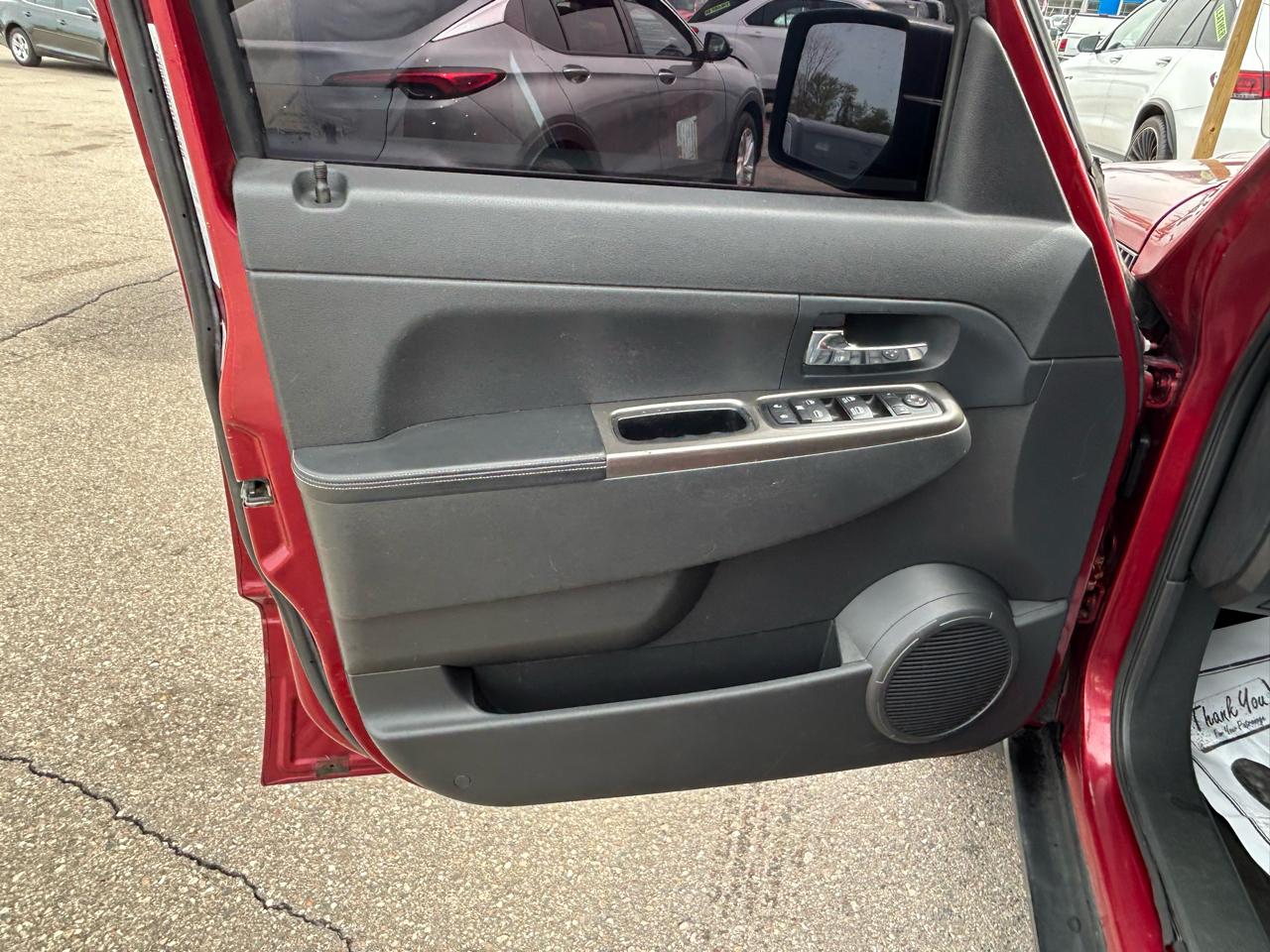 Jeep Liberty Limited 4WD 2012