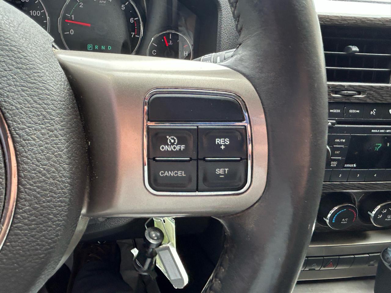 Jeep Liberty Limited 4WD 2012