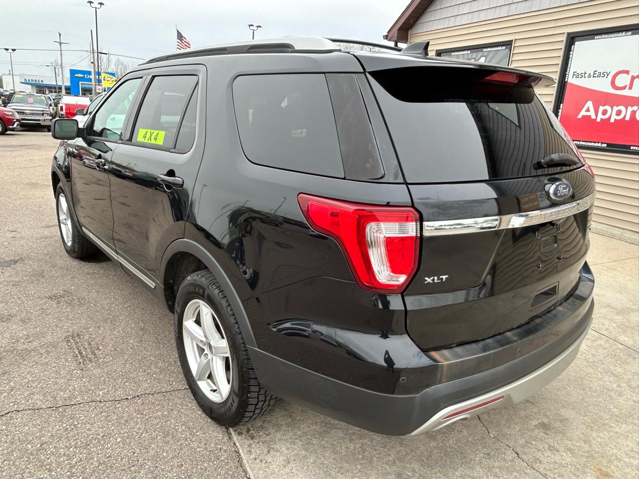 Ford Explorer XLT 4WD 2016