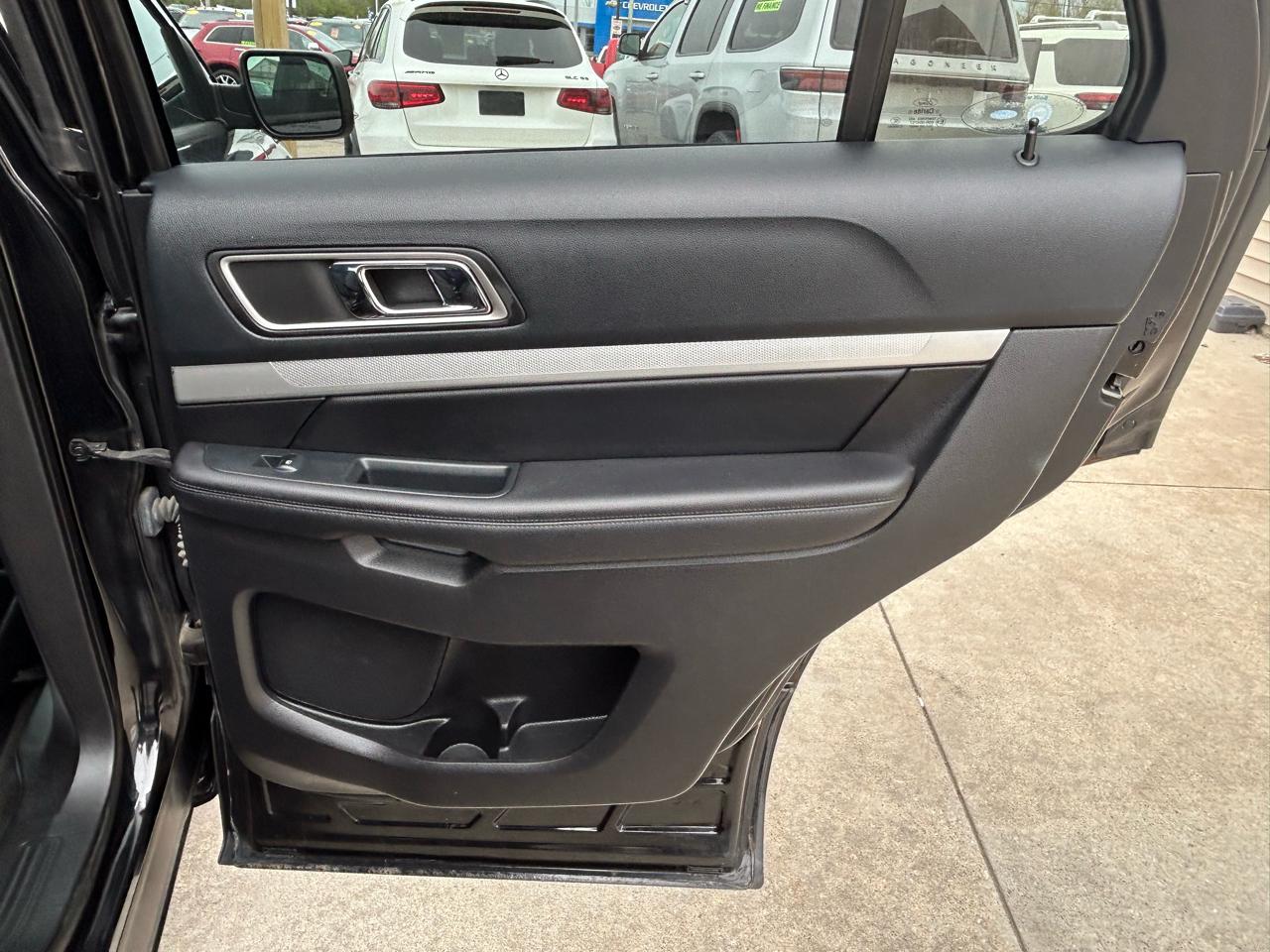 Ford Explorer XLT 4WD 2016