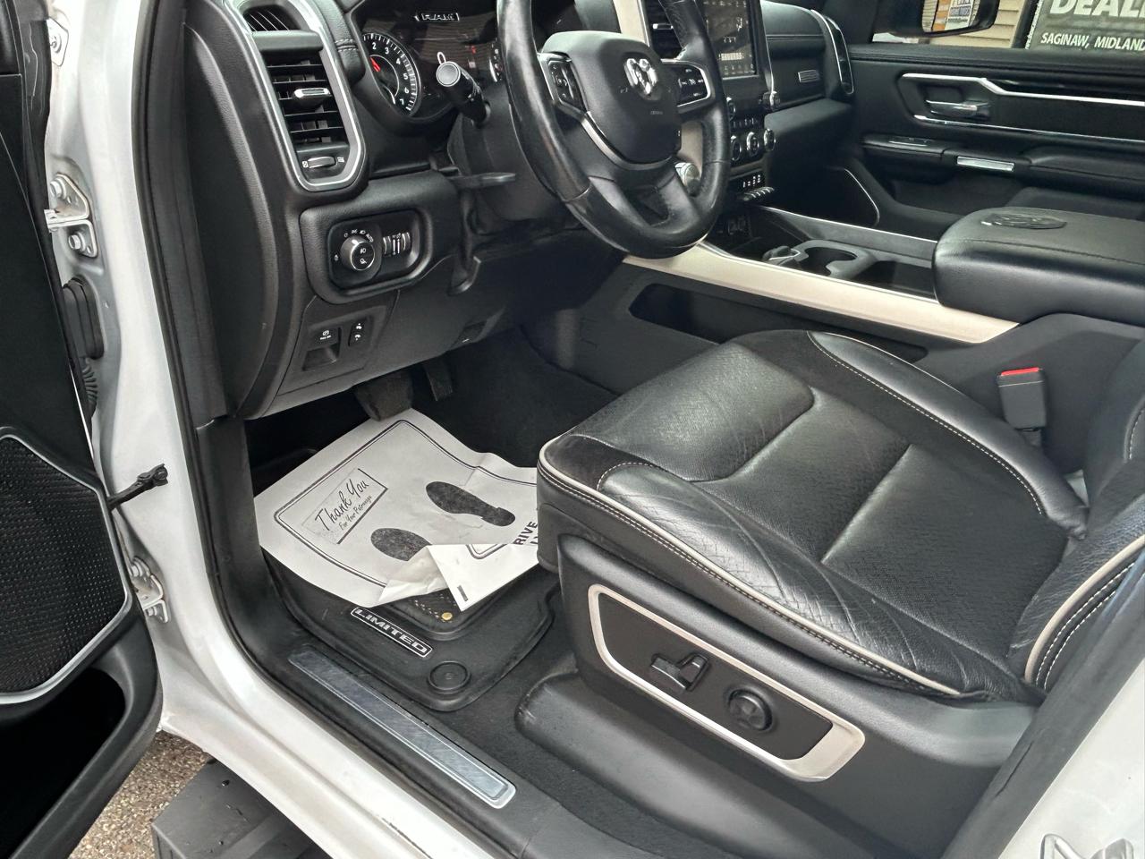 RAM 1500 Laramie Crew Cab SWB 4WD 2019