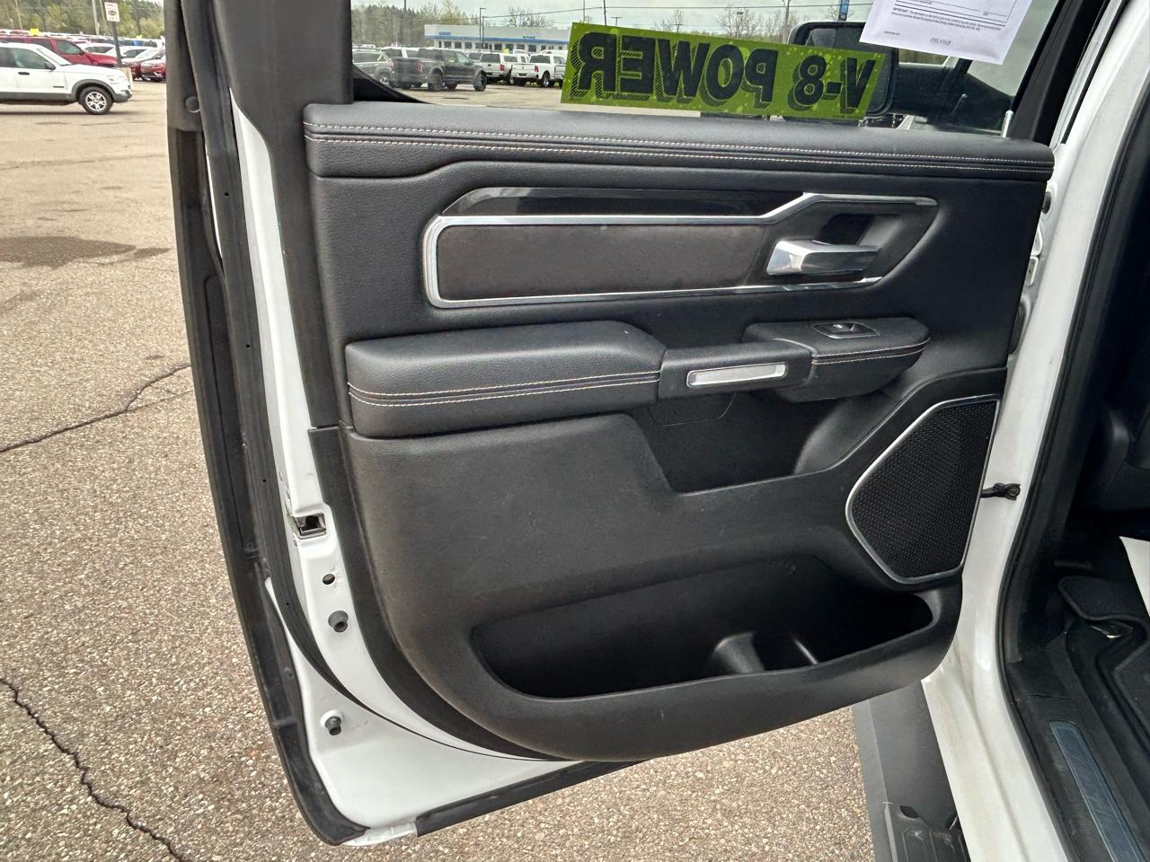 RAM 1500 Laramie Crew Cab SWB 4WD 2019