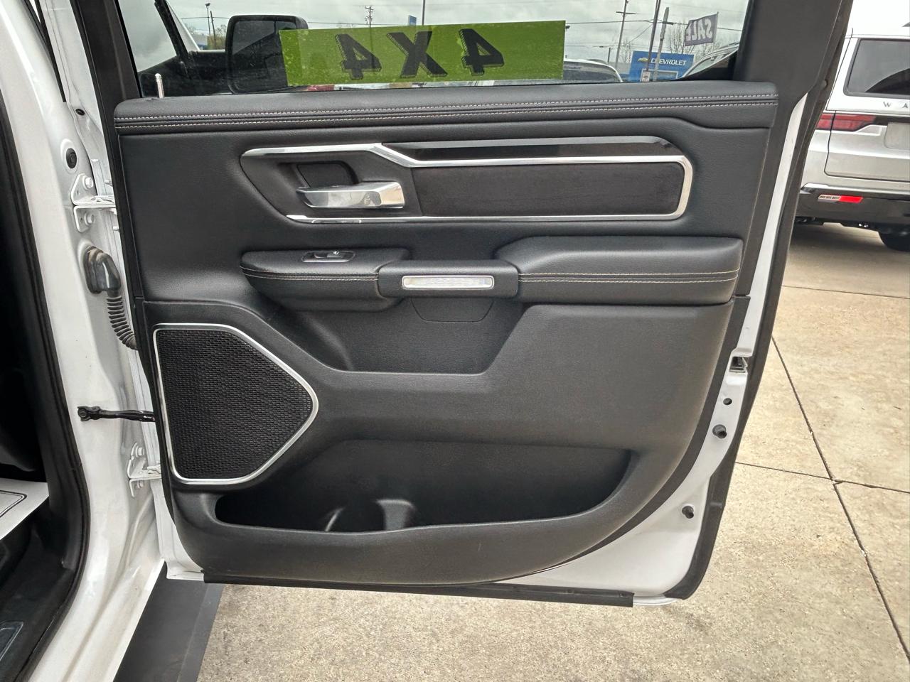 RAM 1500 Laramie Crew Cab SWB 4WD 2019