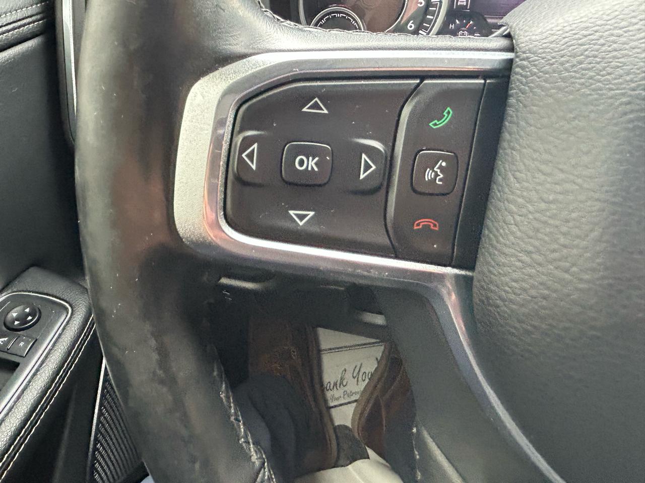 RAM 1500 Laramie Crew Cab SWB 4WD 2019