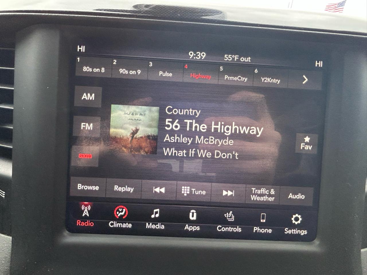 RAM 1500 Laramie Crew Cab SWB 4WD 2019